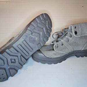 Palladium Women's Baggy Boot Size 8.5